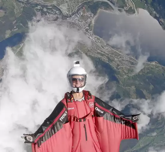 Amber flying with sunglass fix lenses Amber flying with sunglass fix lenses