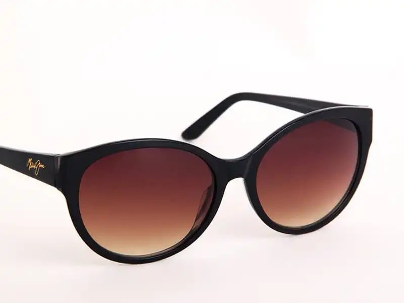 Gafas de sol Maui Jim negras con lentes Marrón Degradado