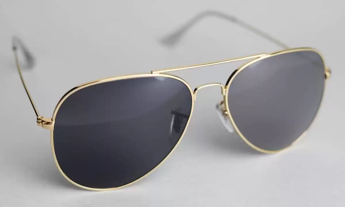 black photo chromatic and polarized lenses by sunglass fix made from 43 percent renewable resources black photo chromatic and polarized lenses by sunglass fix made from 43 percent renewable resources
