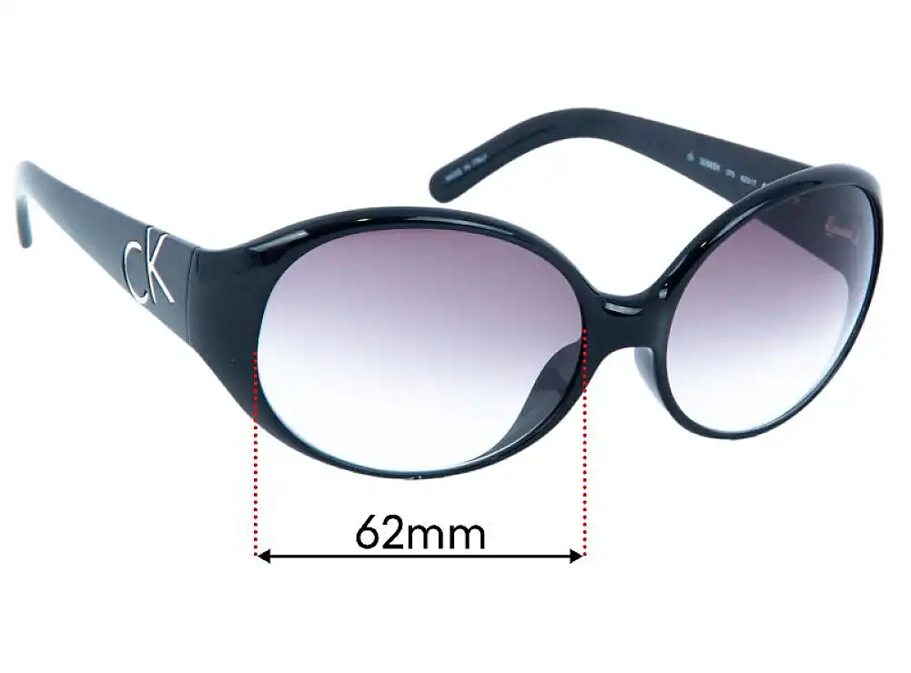 Sunglass Fix Lentilles de Remplacement pour Calvin Klein CK3056SK - 62mm Wide Sunglass Fix Lentilles de Remplacement pour Calvin Klein CK3056SK - 62mm Wide