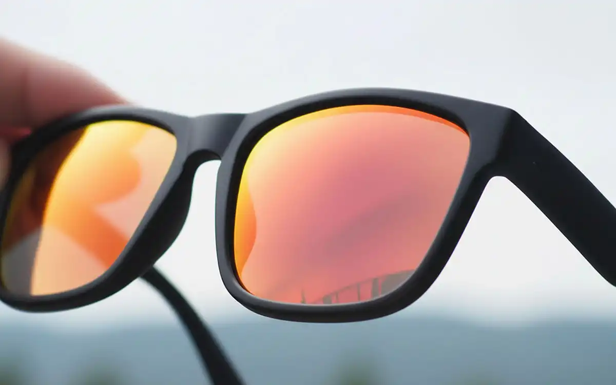 Glass vs Polycarbonate vs Polyamide: Which Lens Material Is Best?