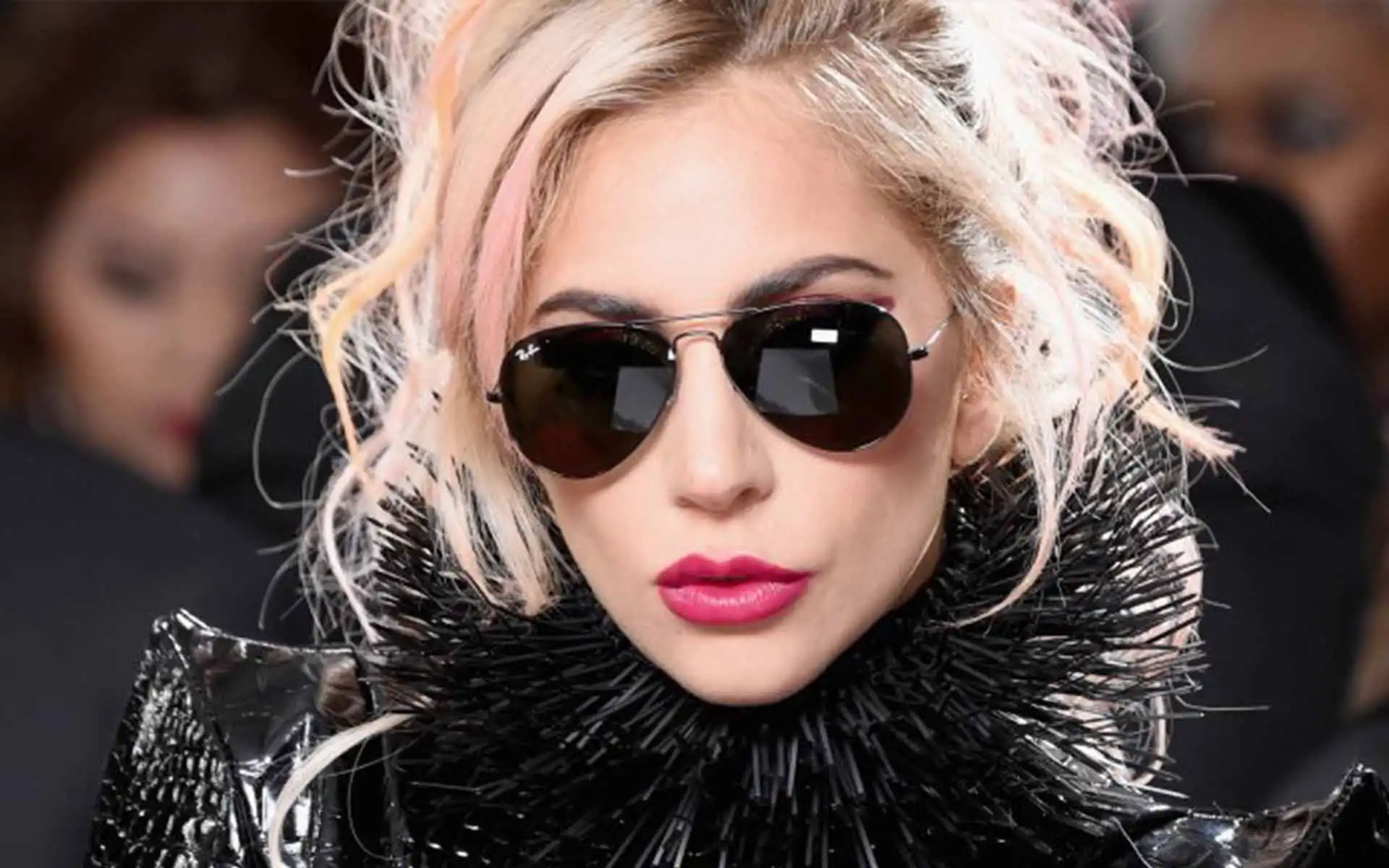 Lady Gaga Limited edition sunglasses Get your little monster claws on THE LADY GAGA FAME  main image 4