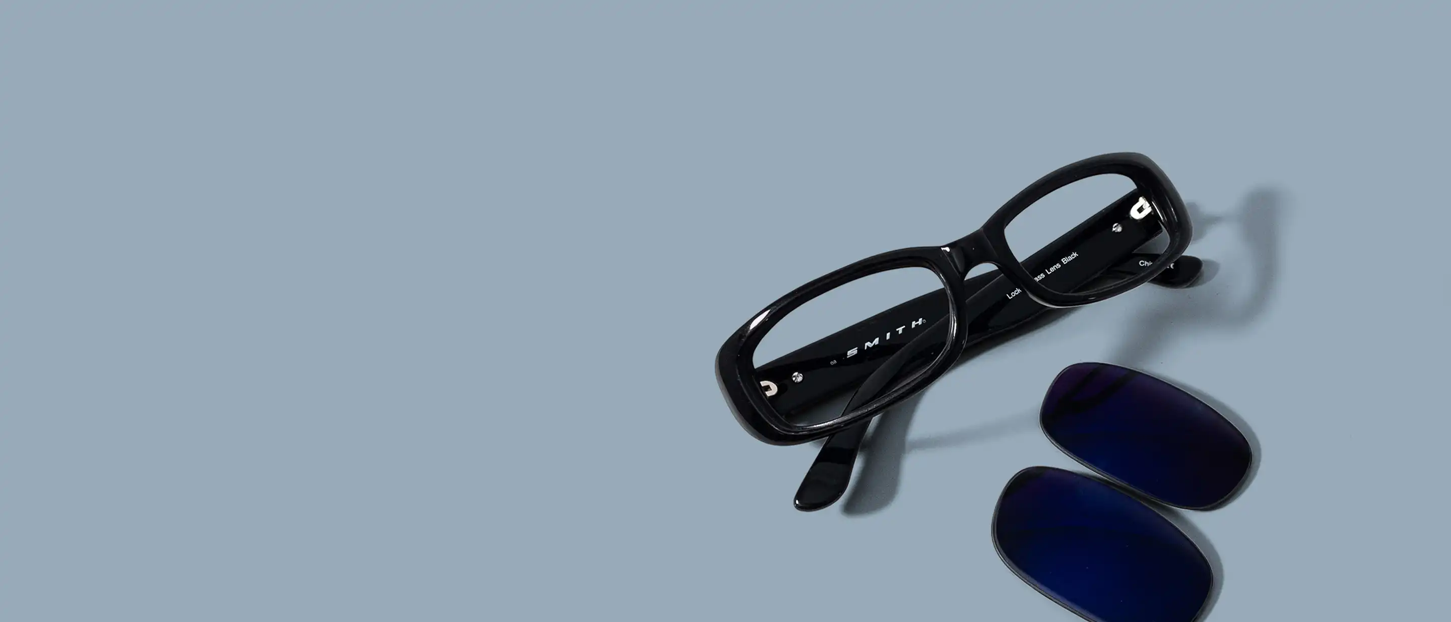 Sunglasses and two replacement lenses Sunglasses and two replacement lenses